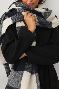 Discount Collection Vävd halsduk 207x70 cm Halsdukar & Scarves