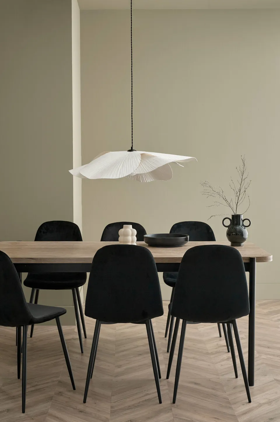 Clearance Home Matgrupp Gilda med bord 180x90 cm + 6 stolar Matgrupper
