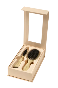 Lenoites Hårborstar > Wild Boar Hair Brush With Cleaning Tool