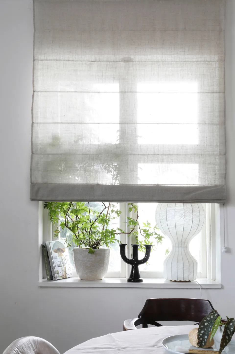 Discount Hissgardin Ellie halvlinne 220 cm hög Hissgardiner
