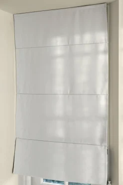 Outlet Hissgardin Hotell Dim Out 220 cm hög Hissgardiner