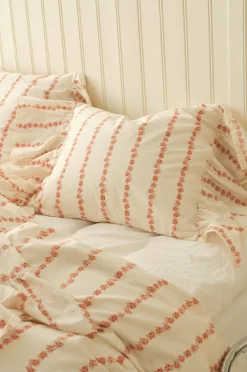 Clearance Home Örngott Juliette Garland Giant Frill i tvättad bomull Örngott